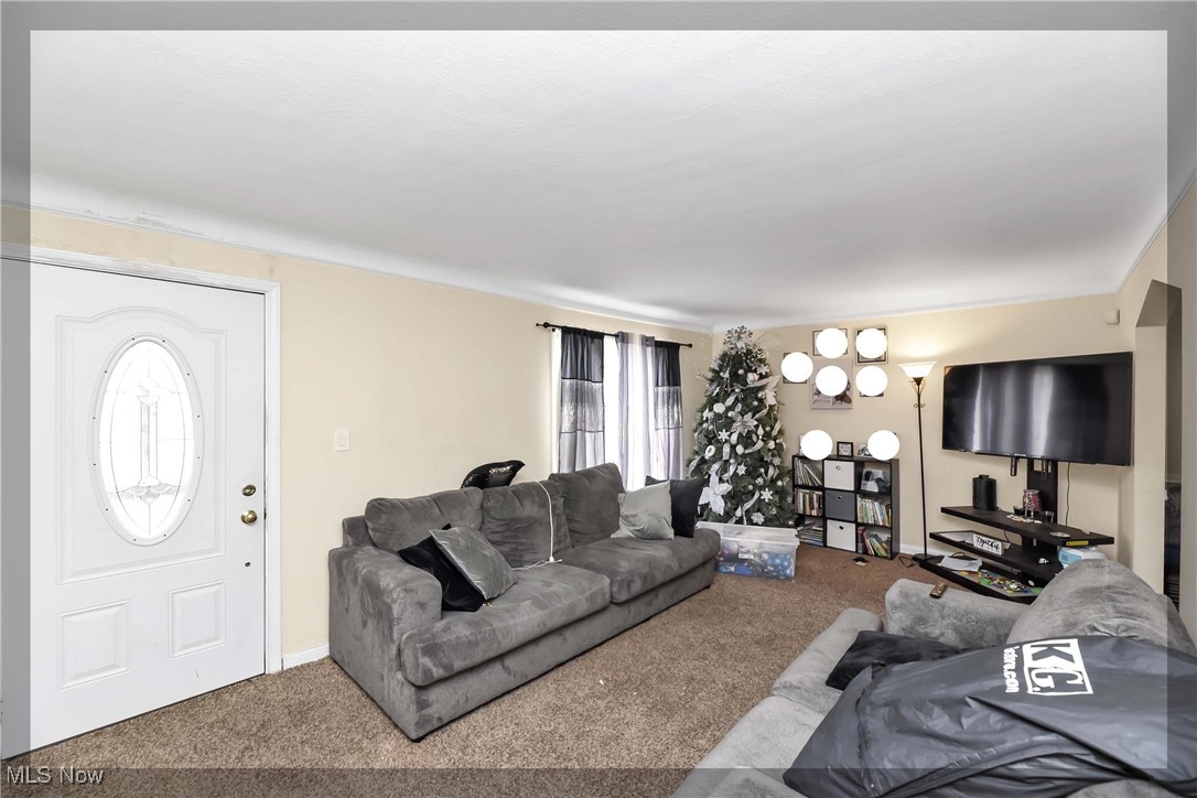 5151 Erwin Street, Maple Heights, Ohio image 4