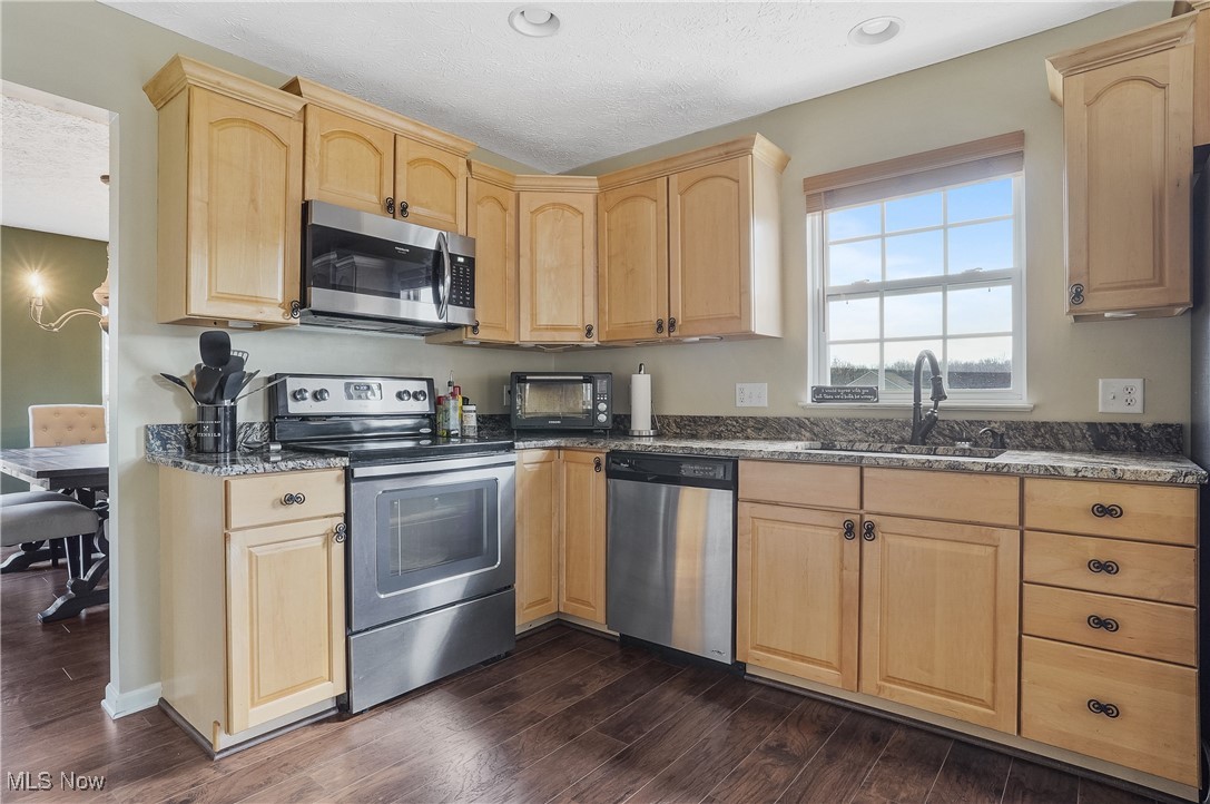 948 Alder Run Way, Akron, Ohio image 17