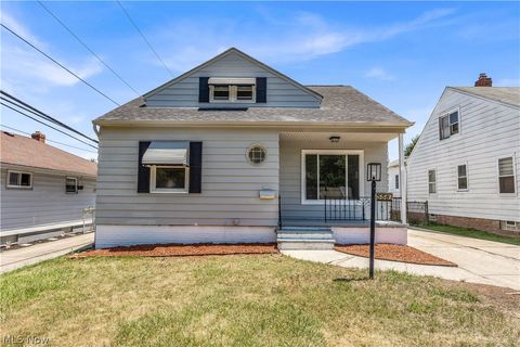 Single Family Residence in Maple Heights OH 5581 Dunham Road.jpg