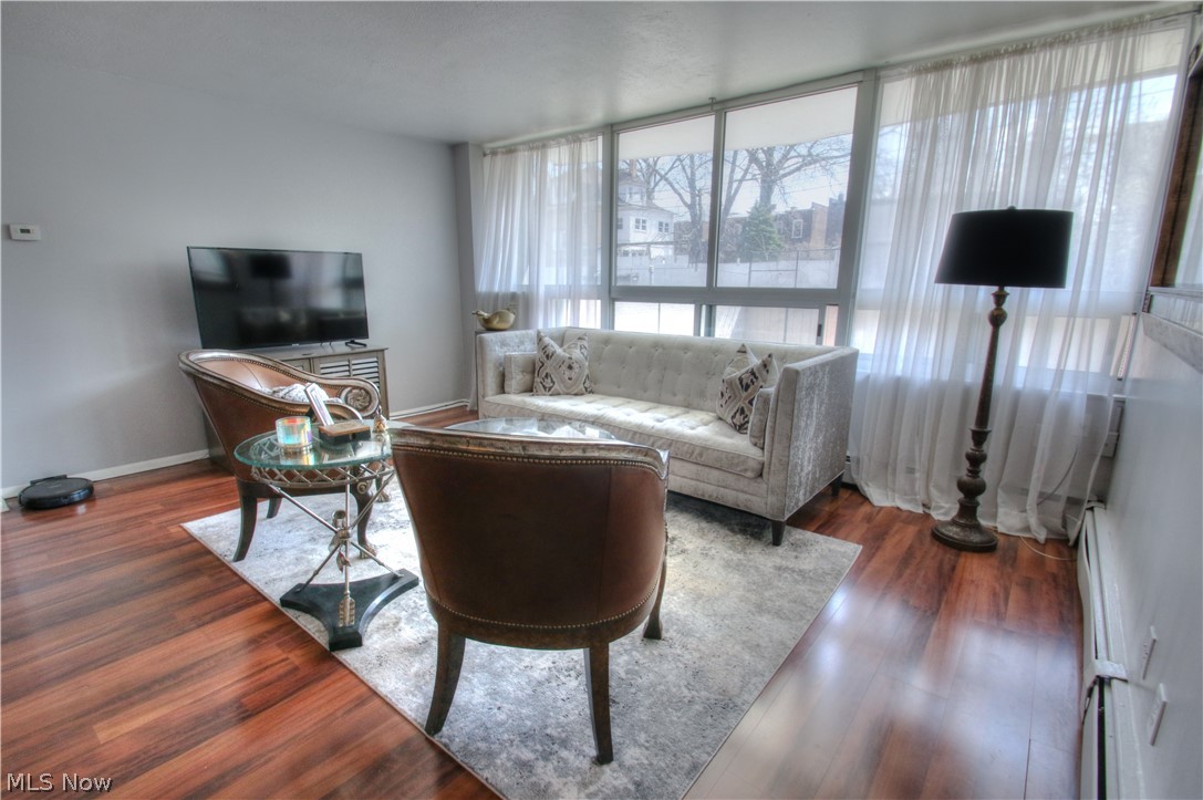 Envoy Condo - Residential