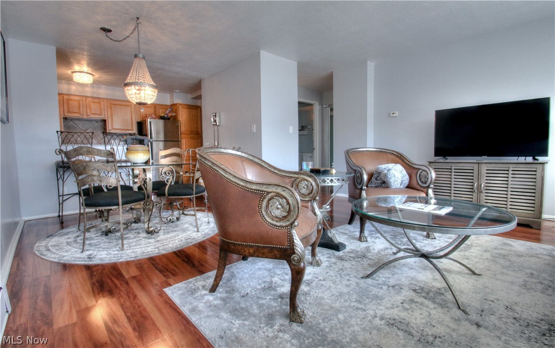 Envoy Condo - Residential