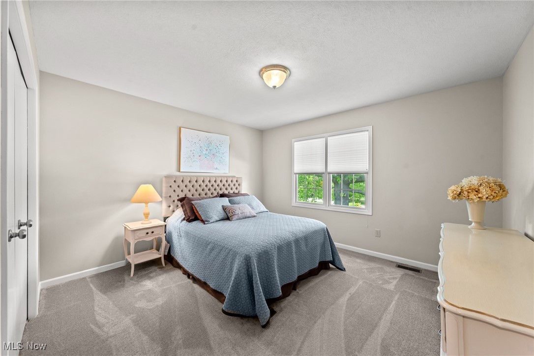 4803 Heights Drive, Stow, Ohio image 30