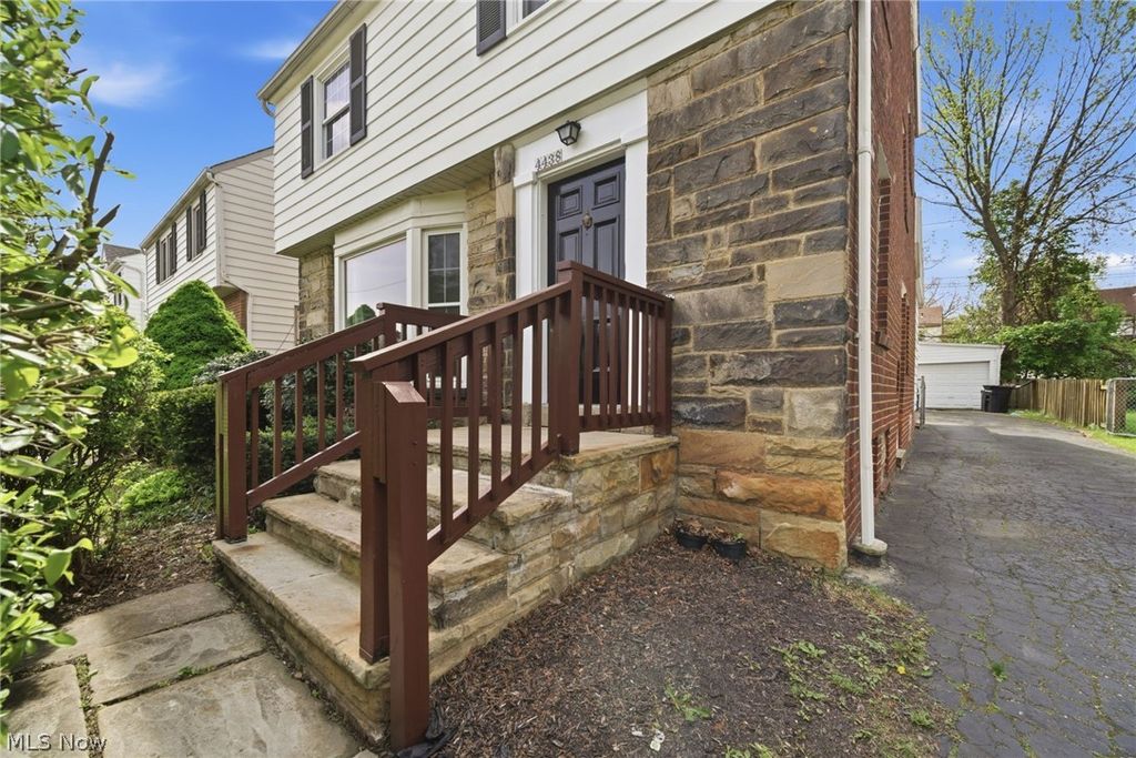 Photo of 4438 Baintree Road, University Heights, OH 44118 (MLS # 5208787)