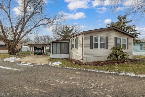 4 Birch Lane, Olmsted Township, OH 44138 - #: 5100113