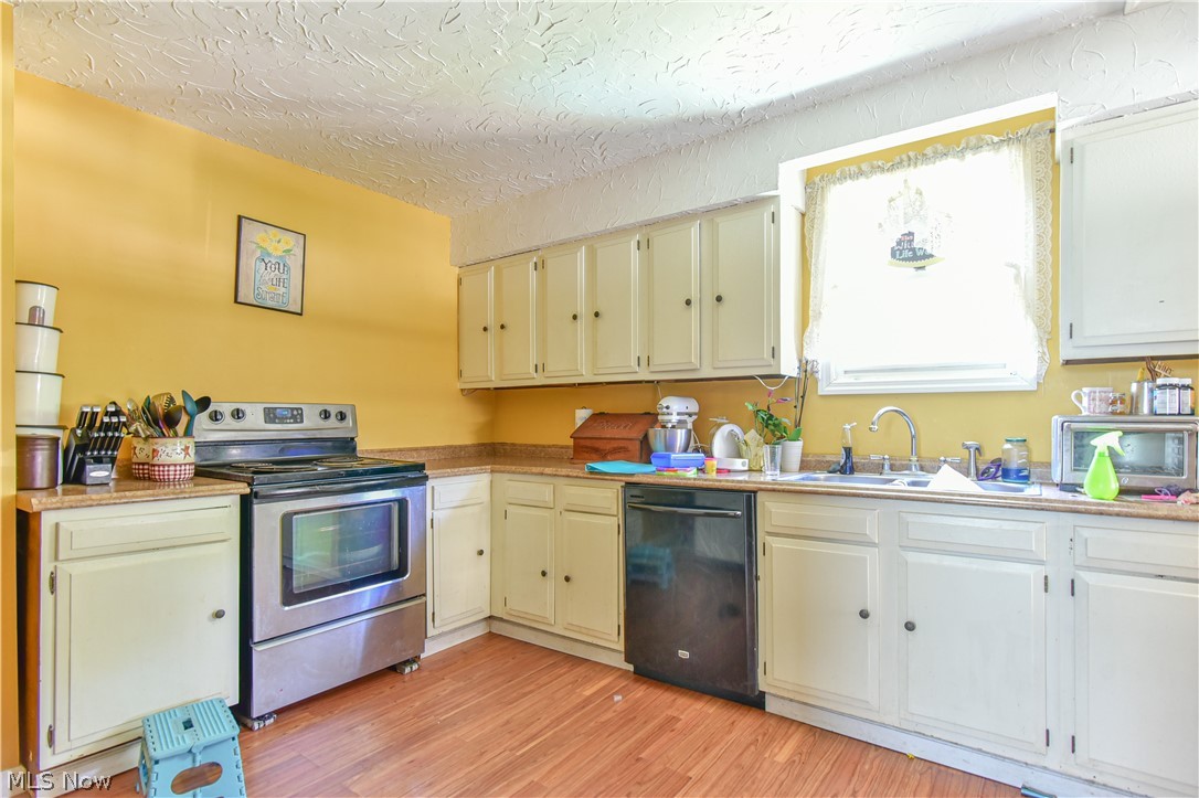 Lisbon Add - Residential