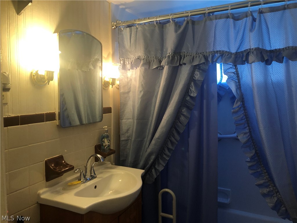 Lee Miles Sub - Residential