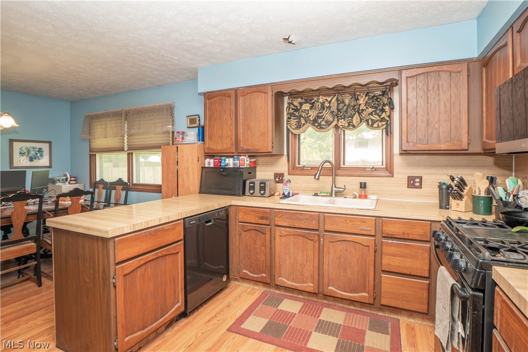 Heatherwood Knolls - Residential