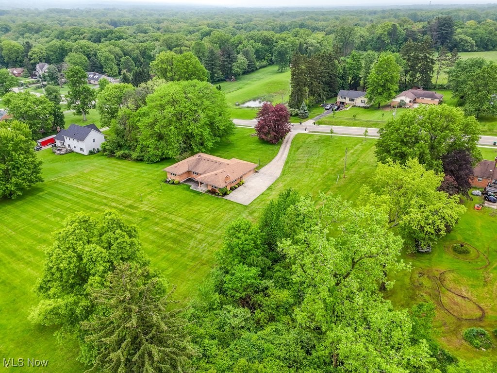 8009 Brookside Road, Independence, Ohio image 35