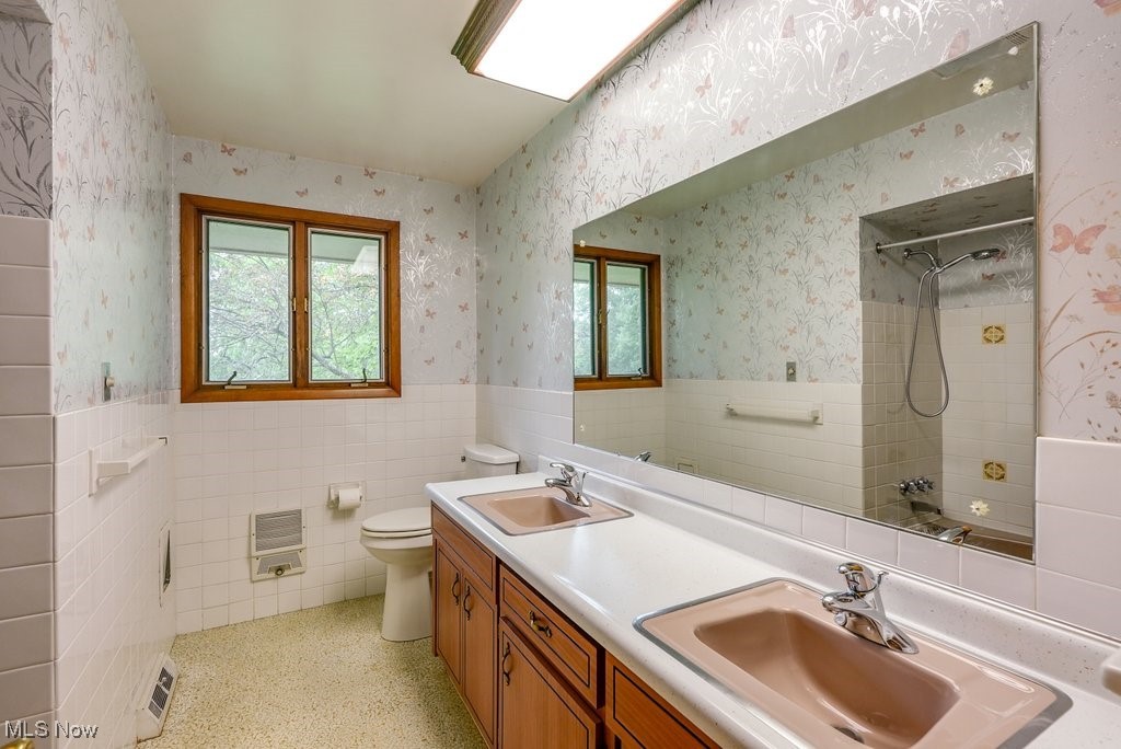 8009 Brookside Road, Independence, Ohio image 19