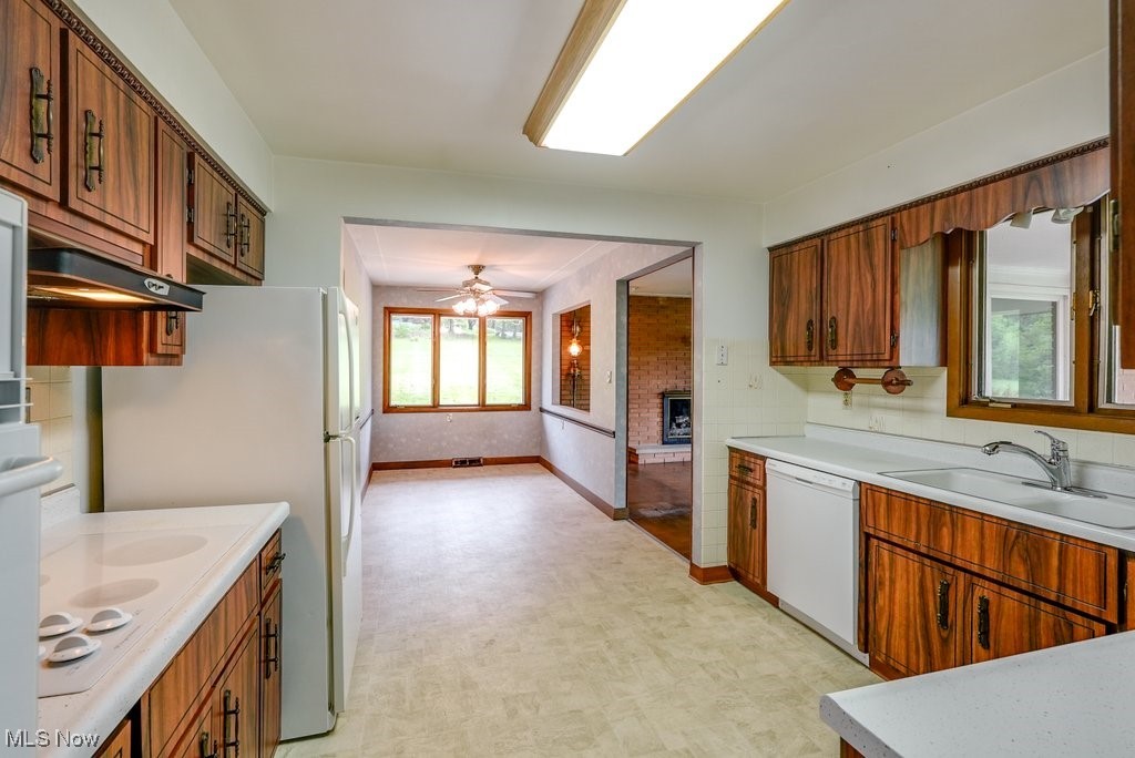 8009 Brookside Road, Independence, Ohio image 11
