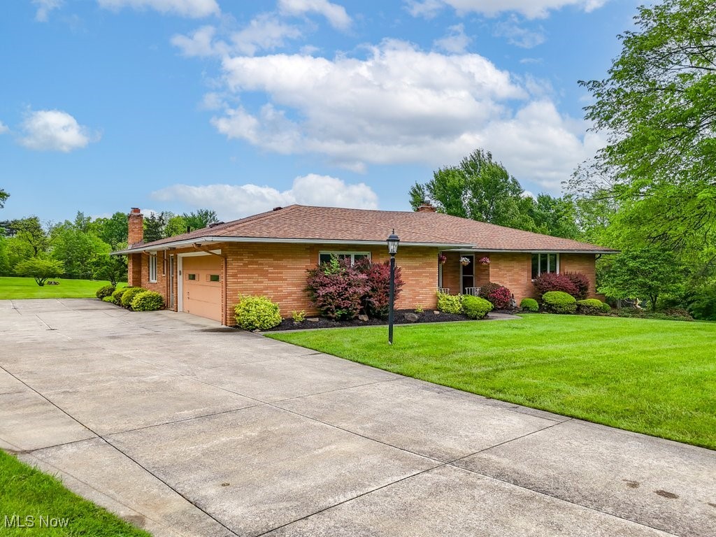 8009 Brookside Road, Independence, Ohio image 2