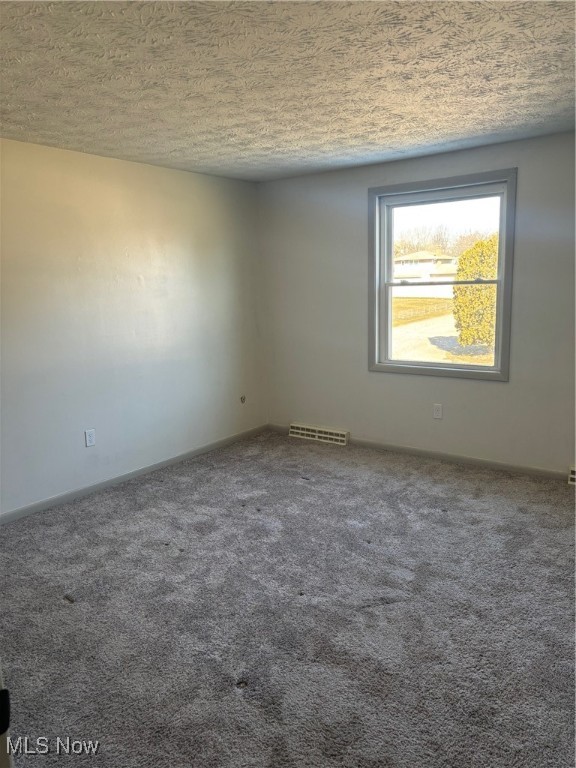 Plymouth Knolls - Residential Lease
