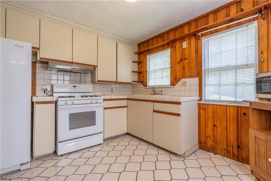 Nesmith Lake Heights - Residential