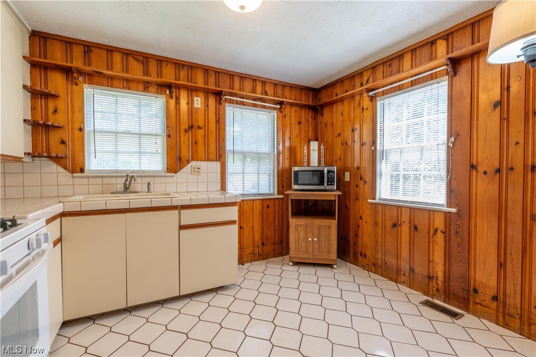 Nesmith Lake Heights - Residential