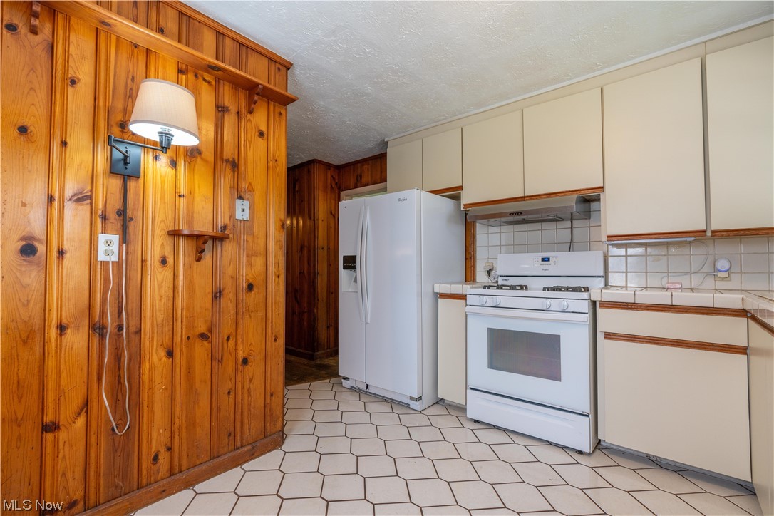 Nesmith Lake Heights - Residential