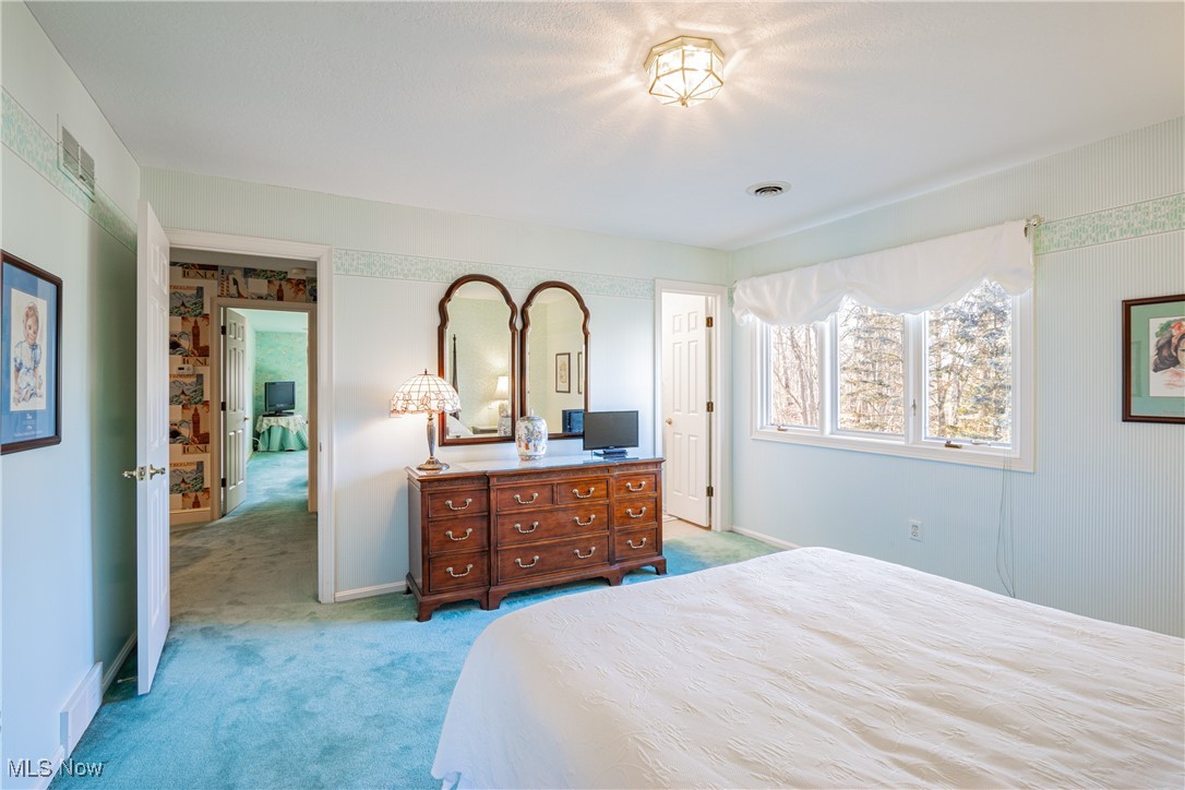 1175 Inverness Lane, Stow, Ohio image 37