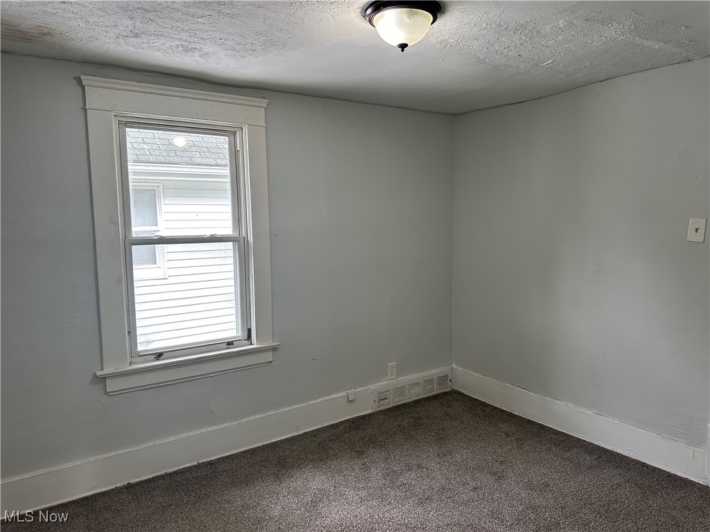 Voris - Residential Lease