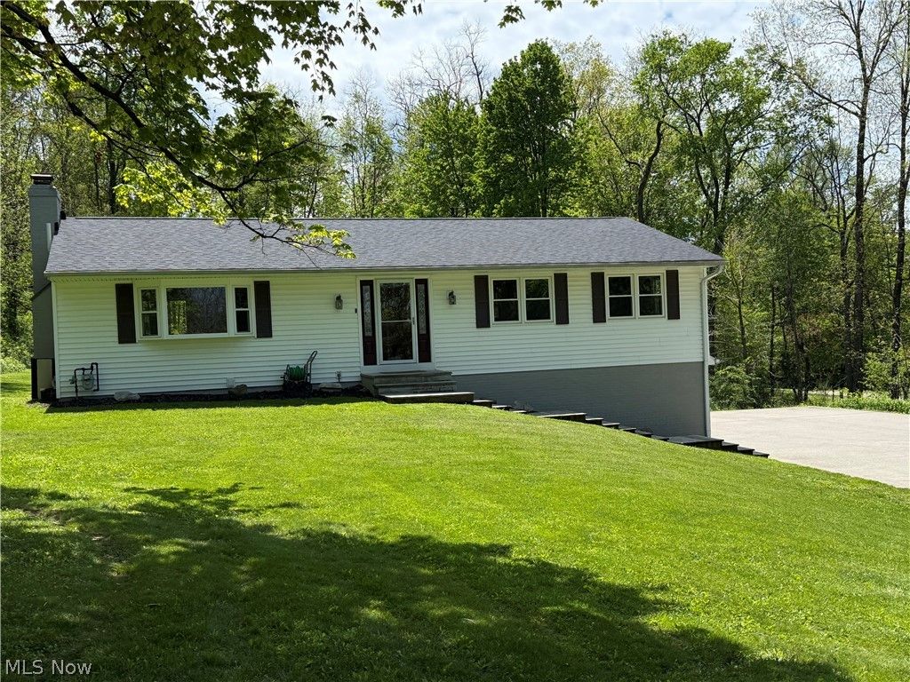 Photo of 10239 Mulberry Road, Chardon, OH 44024 (MLS # 5198829)
