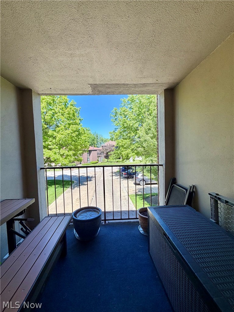 Fox Hollow at Woodhawk - Residential