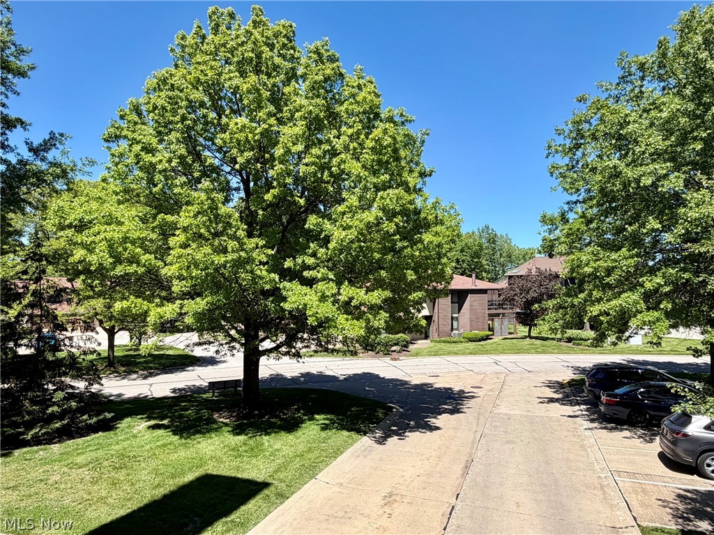 Fox Hollow at Woodhawk - Residential