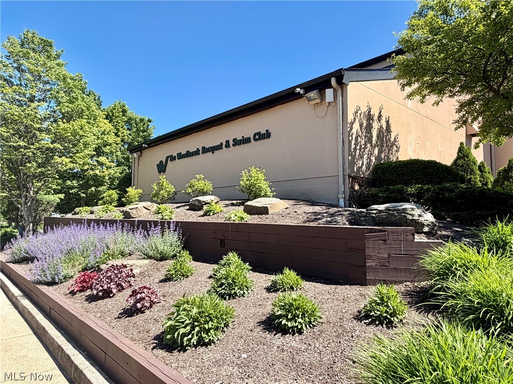 Fox Hollow at Woodhawk - Residential