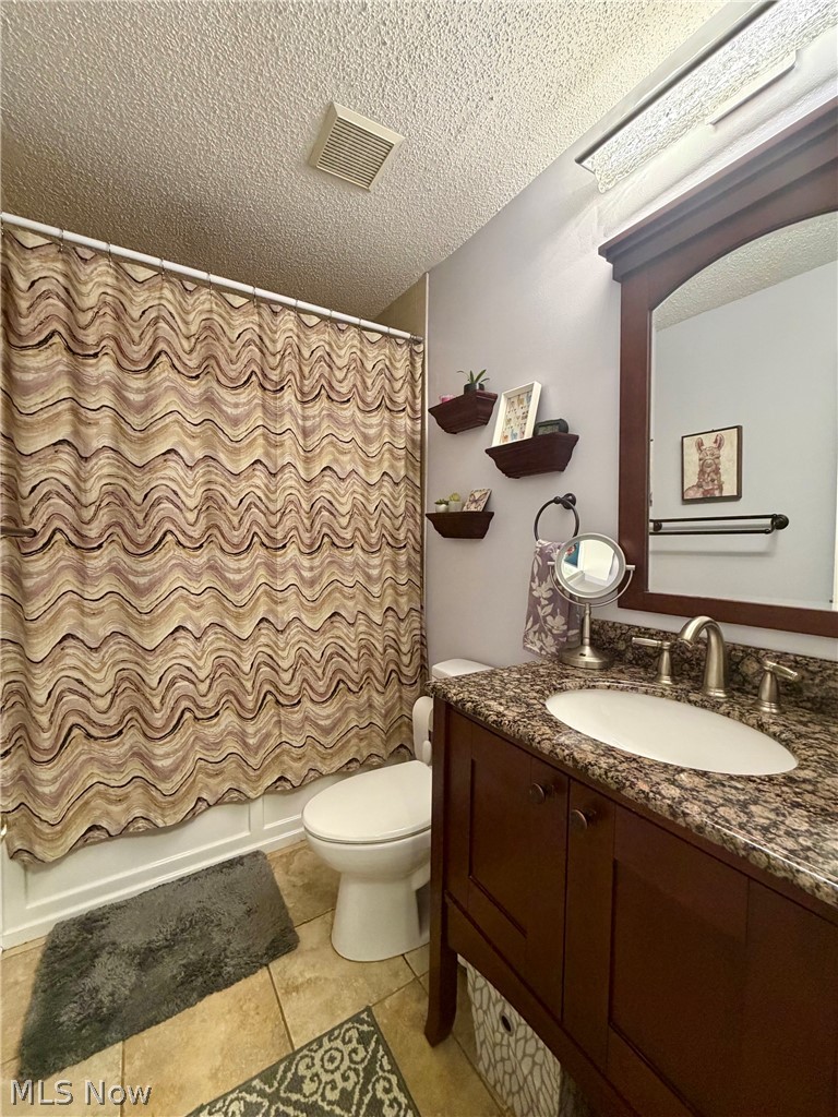 Fox Hollow at Woodhawk - Residential