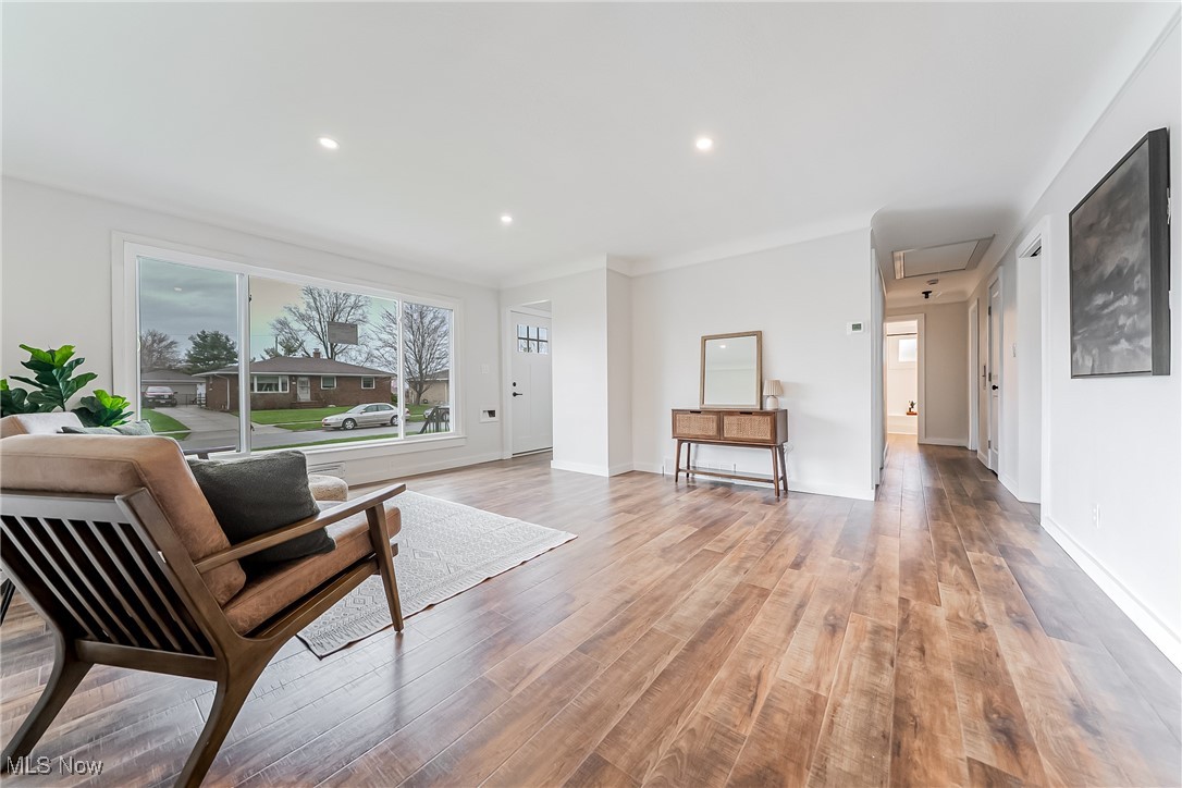 3461 Jeanne Drive, Parma, Ohio image 3
