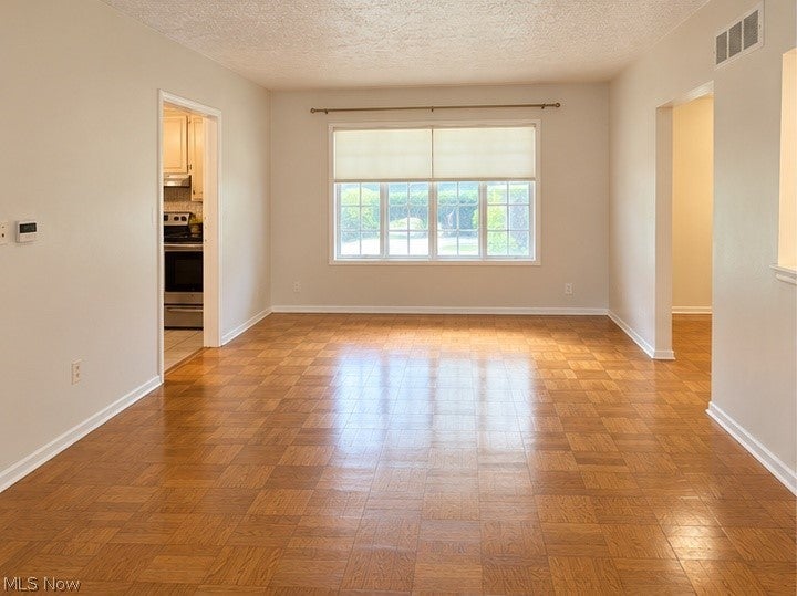569 Hemlock Drive