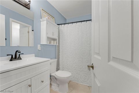 Tiny photo for 798 Pipes Court #1605, Northfield, OH 44067 (MLS # 5188115)