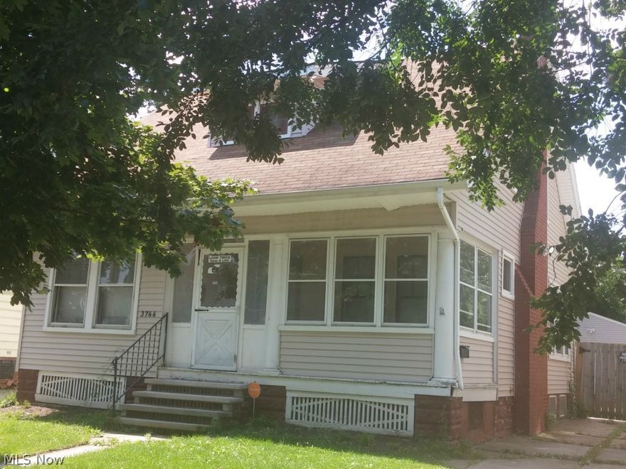 Short Sale, Nice home, need some work.  Extra living area upstairs with full bath, possible in-law suite. Oversized 2 car garage.