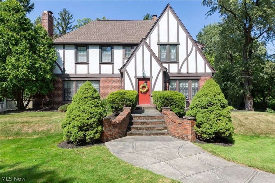 This is the One you’ve been Waiting for!!! Timeless Show Stopper! Come Take a look at this 1937 English inspired Tudor.  Original Character & Quality Craftsmanship. This Home Boasts Classic Charm with a Grand Entrance High Ceilings, Spacious Rooms and Warmth.  Immediately you will notice the stately, fireplace in the great room, built-ins, hardwood floors and exceptional woodwork throughout.  Three nicely-sized bedrooms and full bath on second along with a bonus room and balcony.  This is the perfect time of year to take in the beautifully landscaped yard from the serene, porch. This home sits on almost an acre lot AND there is a Three, yes 3 car detached garage. 

Located, minutes to Highway access, Shopping, Nearby Fine Dining, schools, hospitals, National Parks and more. This home has that Storybook feel that will make you fall in Love! Schedule your private showing of this beautiful Home today!