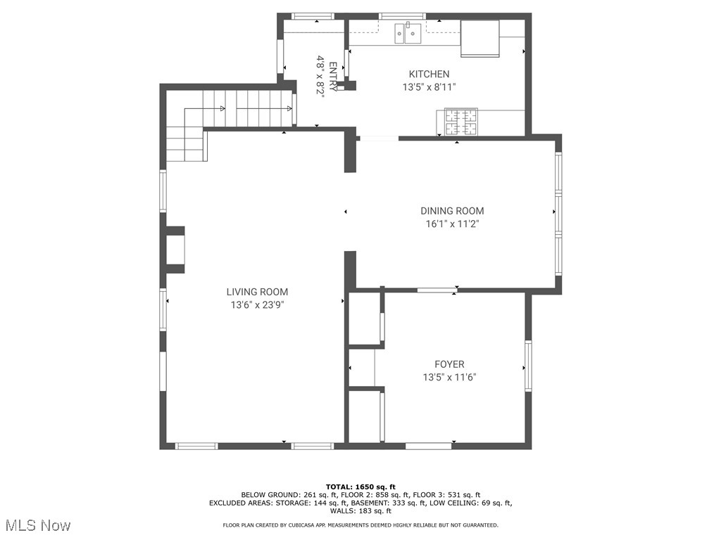 Main image without alt text