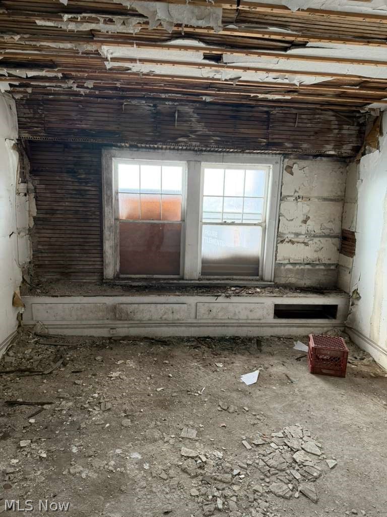 Stanley Heights - Commercial Sale