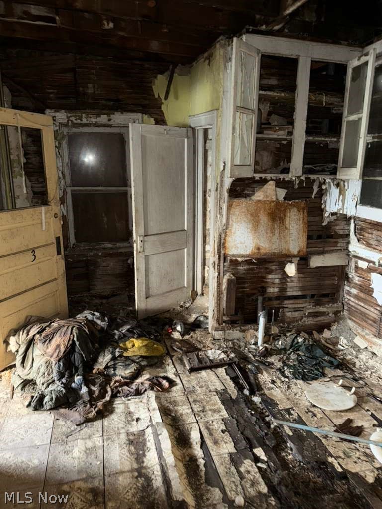 Stanley Heights - Commercial Sale