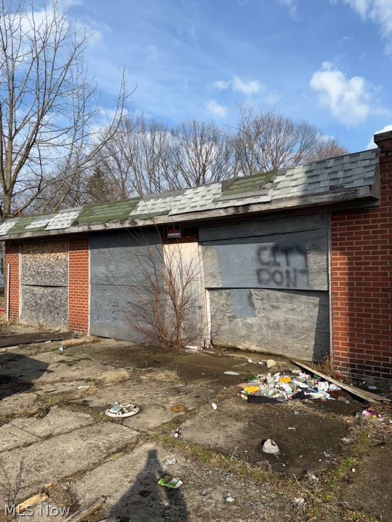 Stanley Heights - Commercial Sale