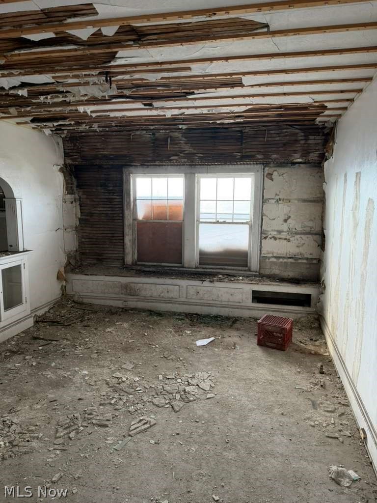 Stanley Heights - Commercial Sale