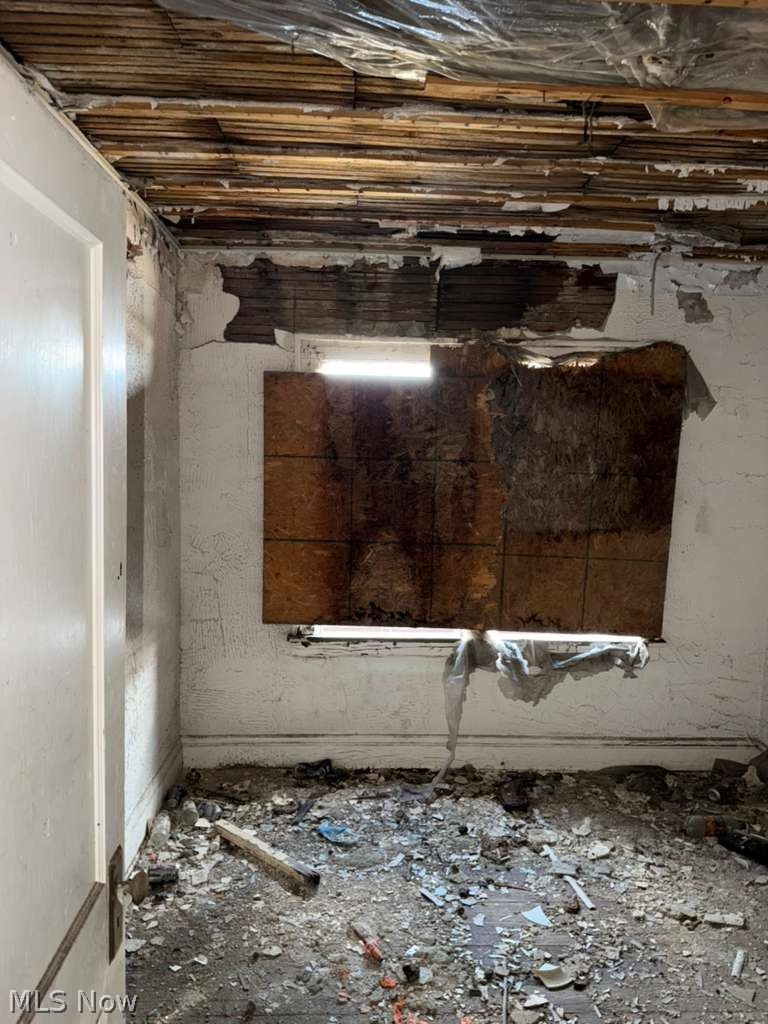 Stanley Heights - Commercial Sale