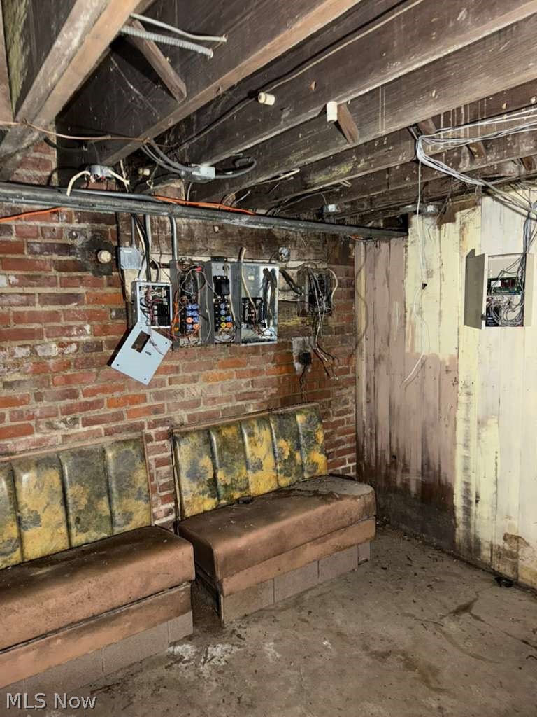 Stanley Heights - Commercial Sale