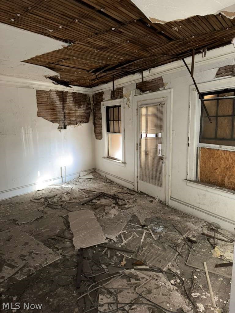 Stanley Heights - Commercial Sale