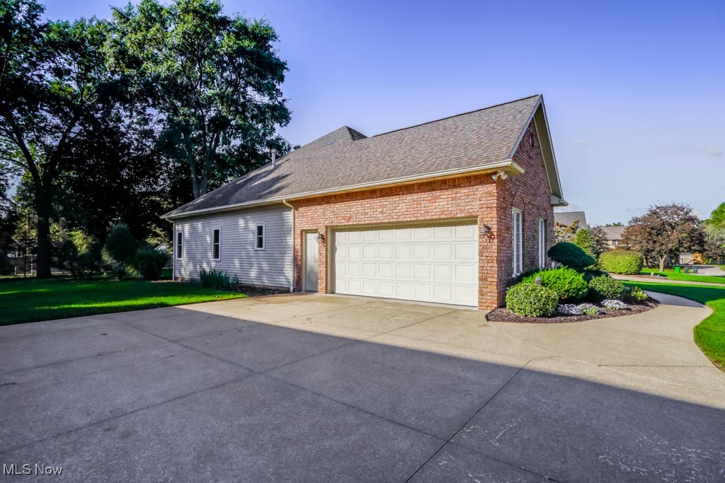 Bob-O-Link - Residential