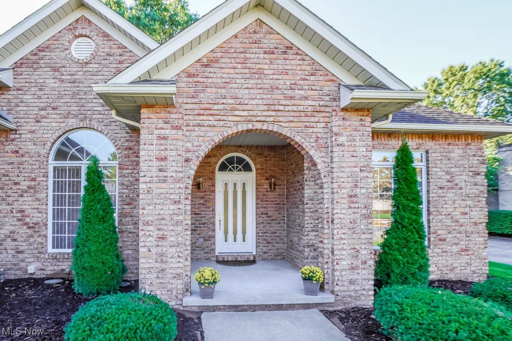 Bob-O-Link - Residential