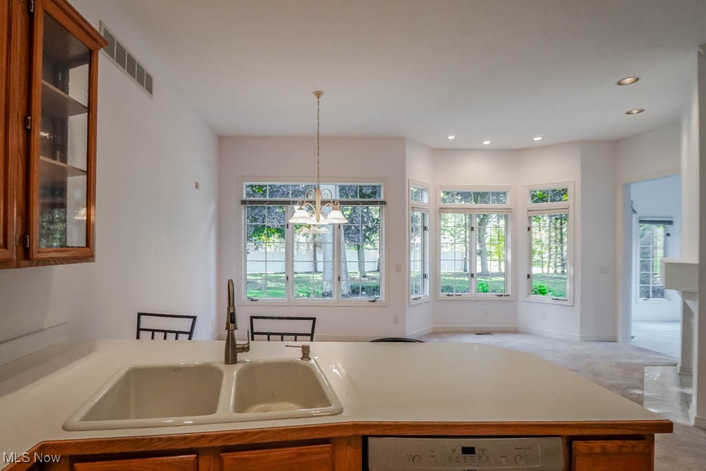 Bob-O-Link - Residential