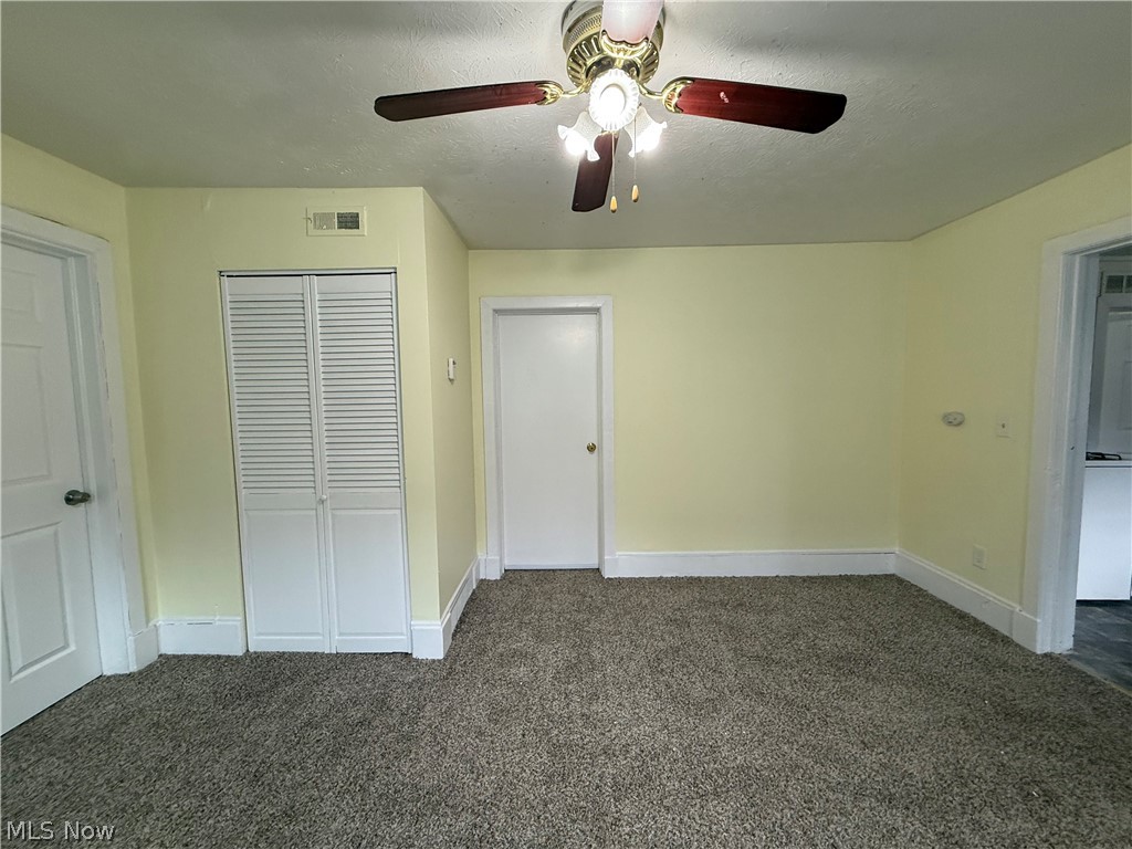 M & M Halles - Residential Income