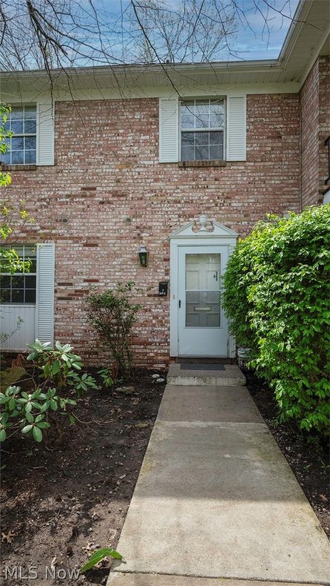 Tiny photo for 369 Quarry Lane #A, Warren, OH 44483 (MLS # 5202355)