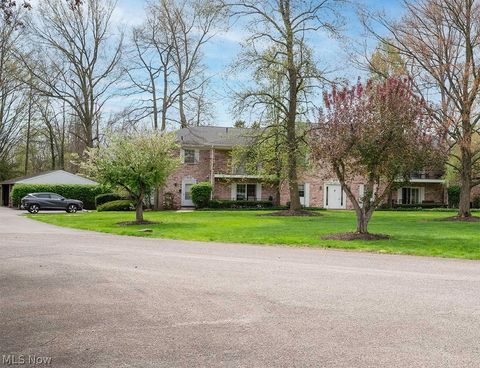 Photo of 369 Quarry Lane #A, Warren, OH 44483 (MLS # 5202355)