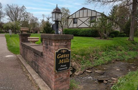 Tiny photo for 369 Quarry Lane #A, Warren, OH 44483 (MLS # 5202355)