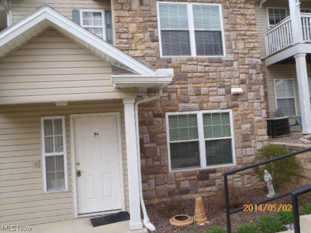 Lenox Crk Condo - Residential