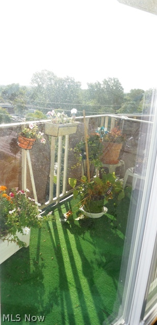 Emerald Towers Condo - Residential