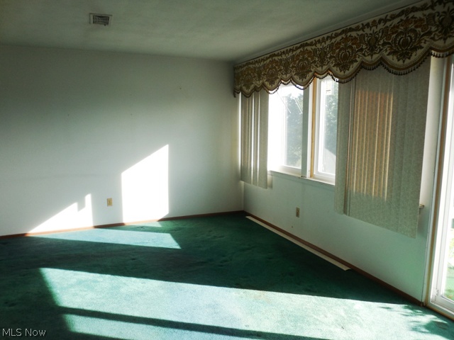 Emerald Towers Condo - Residential