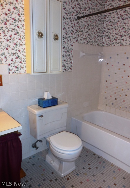 Emerald Towers Condo - Residential